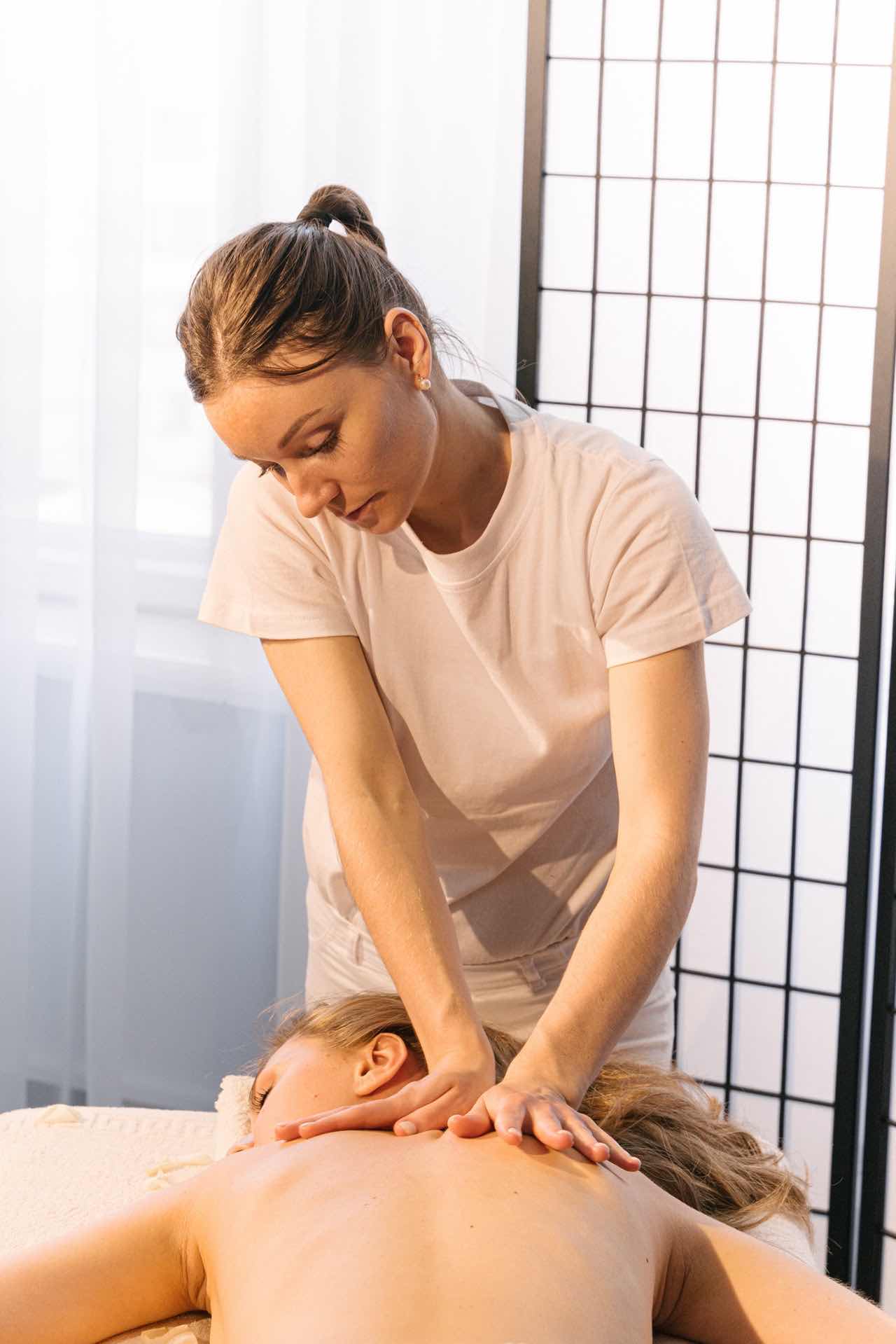 What are the benefits of deep tissue massage | NYC Massage and spa